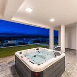 Prestige Vila Pag Town