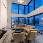 Prestige Vila *