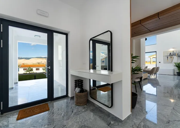 Villa Prestige Pag Town