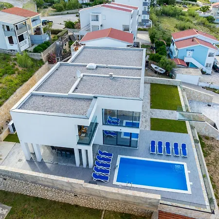 Prestige Pag Town