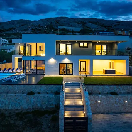 Villa Prestige Pag Town