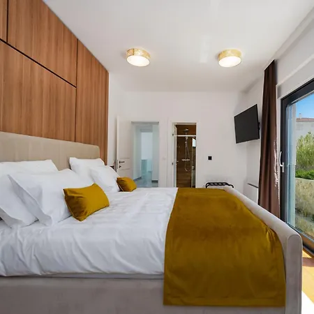 Villa Prestige Pag Town