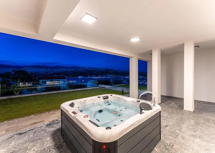 Prestige Vila Pag Town